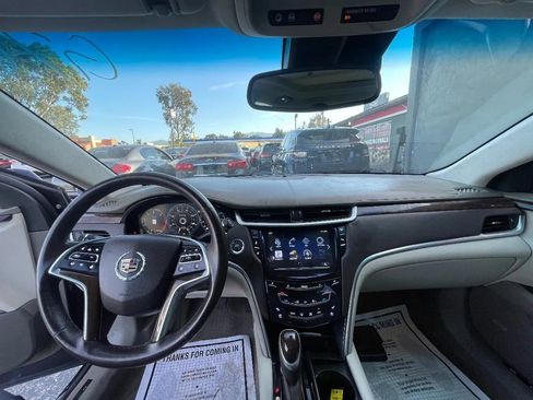 Used 2013 Cadillac XTS Platinum FWD image 11