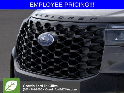 New 2026 Ford Explorer ST-Line w/ ST-Line Street Pack AWD/4WD image 15