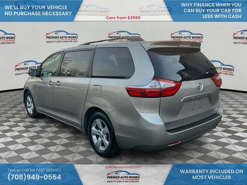 Used 2015 Toyota Sienna LE FWD image 5