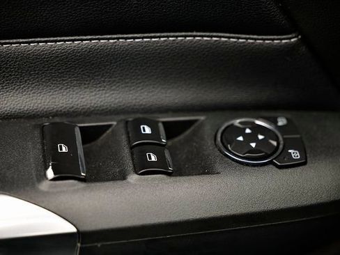 Used 2022 Ford Mustang Premium image 21