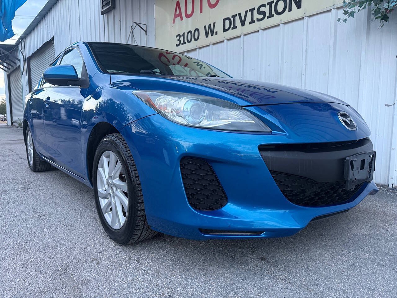Used 2012 MAZDA MAZDA3 i Grand Touring w/ Tech Pkg FWD image 1