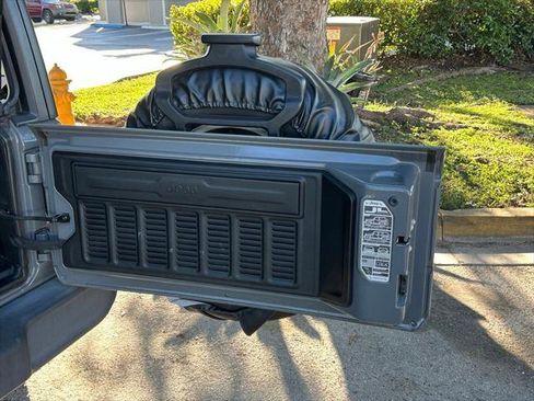 Certified 2020 Jeep Wrangler Sport image 39