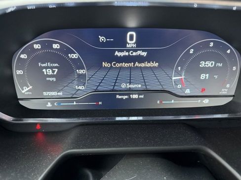 Used 2024 GMC Yukon XL SLT image 8