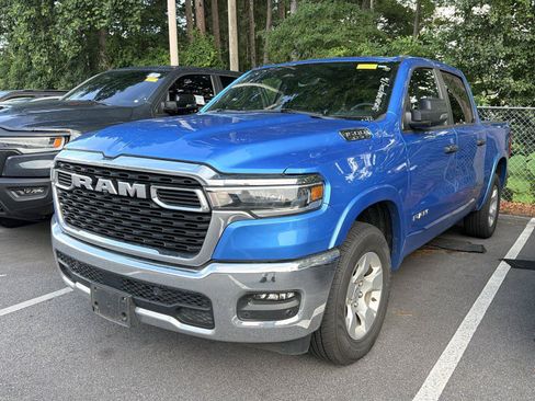 Used 2025 RAM 1500 Big Horn AWD/4WD image 1