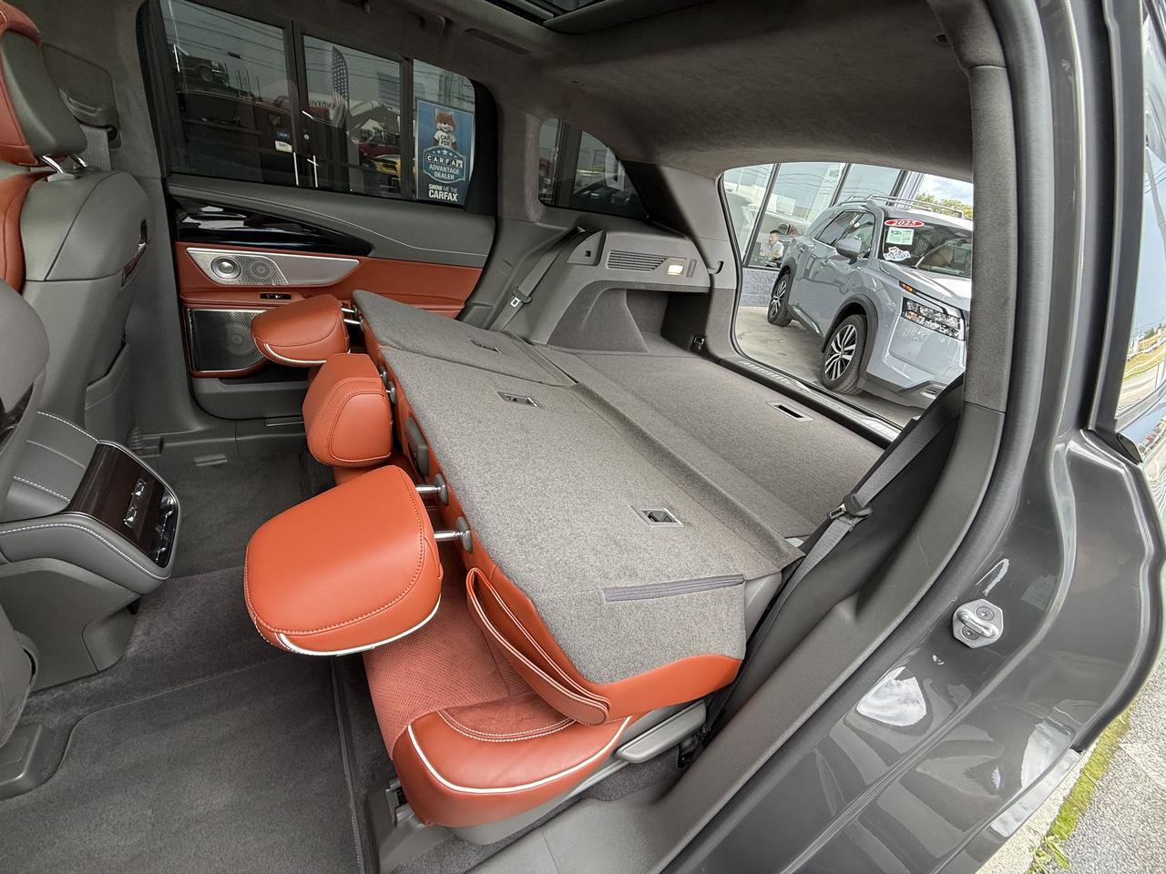 Used 2025 Lincoln Nautilus Black Label w/ Jet Appearance Package AWD/4WD image 51
