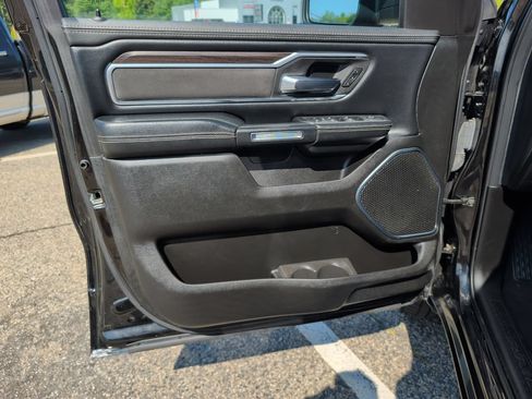 Used 2025 RAM 1500 Laramie AWD/4WD image 14