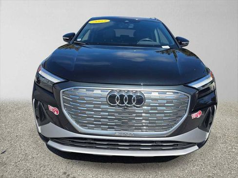 Used 2023 Audi Q4 e-tron Premium Plus AWD/4WD image 8