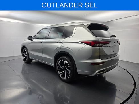 Used 2023 Mitsubishi Outlander SEL FWD image 6