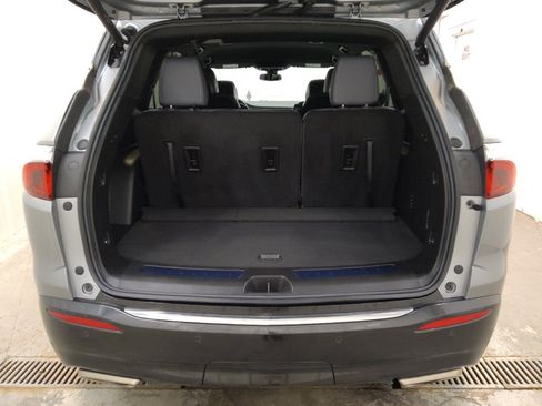 Used 2023 Buick Enclave Essence FWD image 29
