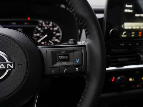 New 2025 Nissan Pathfinder SL image 22