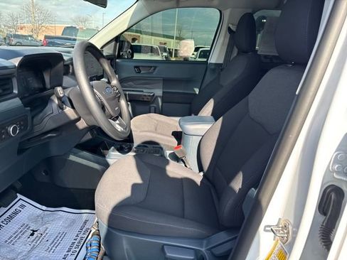 Used 2025 Ford Maverick XL image 9