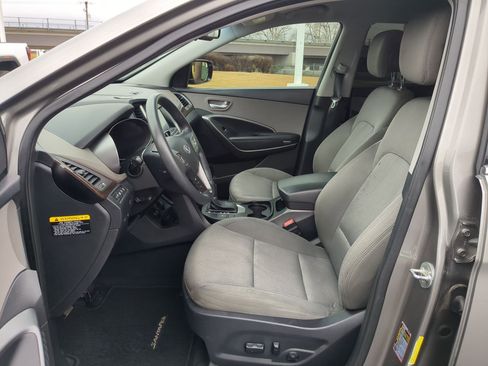 Used 2018 Hyundai Santa Fe Sport w/ 2.4L Value Package 02 image 16