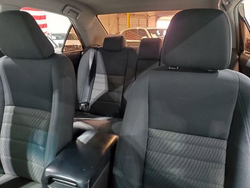 Used 2015 Toyota Camry LE image 31