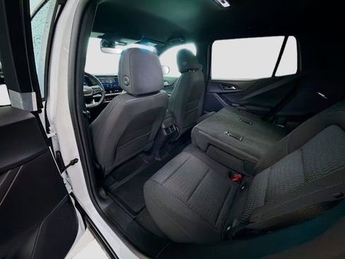 New 2026 Chevrolet Equinox LT FWD image 17