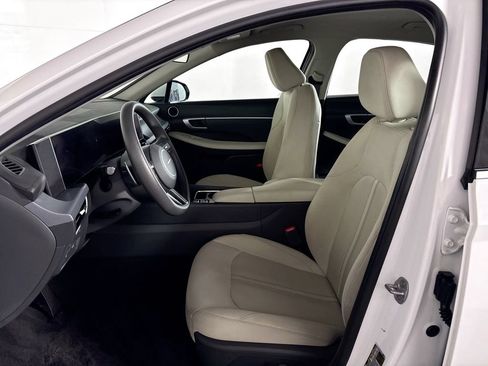 Used 2025 Hyundai Sonata SEL FWD image 11