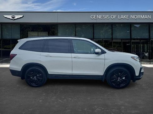 Used 2021 Honda Pilot Black Edition image 3