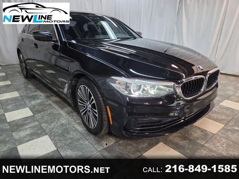 Used 2019 BMW 530e xDrive w/ Convenience Package AWD/4WD image 1