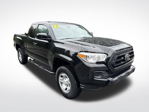 Used 2021 Toyota Tacoma SR RWD image 3