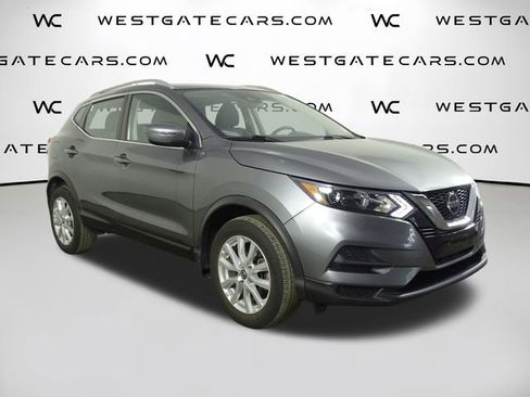 Used 2020 Nissan Rogue Sport SV AWD/4WD image 2