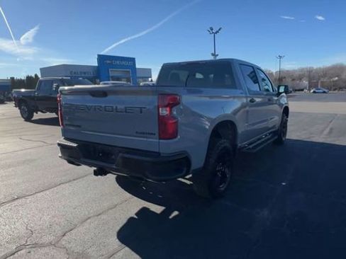 Used 2024 Chevrolet Silverado 1500 Custom Trail Boss w/ Dark Appearance Package image 8