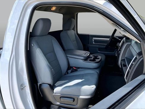 Used 2019 RAM 1500 Express w/ Express Value Package RWD image 9
