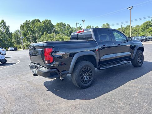 Used 2023 Chevrolet Colorado Trail Boss w/ Advanced Trailering Package AWD/4WD image 3