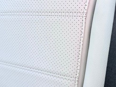 Certified 2022 Mercedes-Benz C 300 4MATIC Sedan image 16