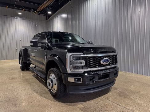 Used 2025 Ford F450 Platinum w/ Platinum Plus Package AWD/4WD image 8