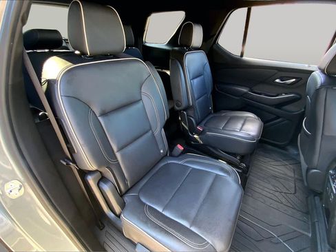 Used 2023 Chevrolet Traverse Premier w/ Redline Edition FWD image 20