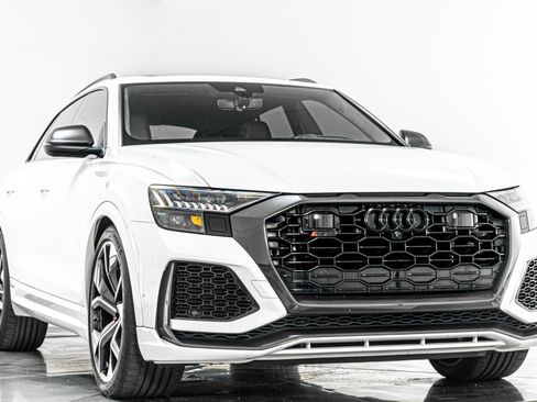 Used 2021 Audi RS Q8 w/ Carbon Optic Package AWD/4WD image 5