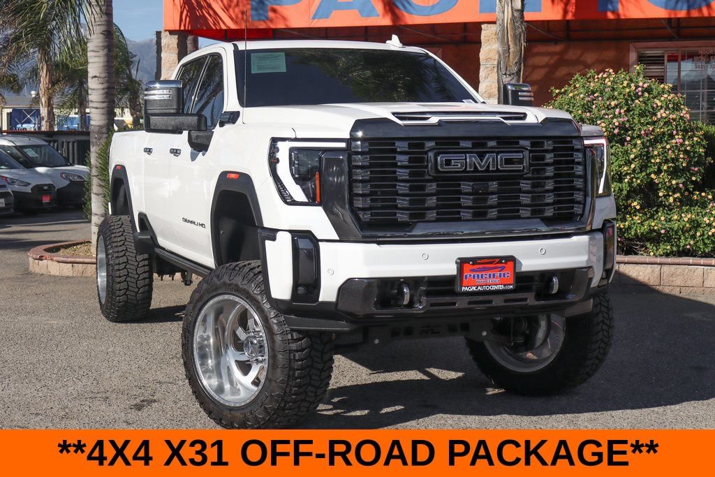 Used 2024 GMC Sierra 2500 Denali Ultimate AWD/4WD image 2