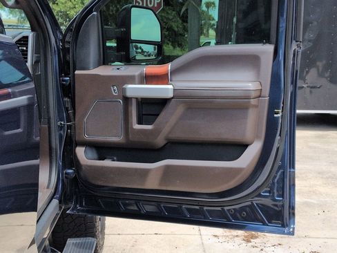 Used 2019 Ford F250 King Ranch w/ King Ranch Ultimate Package AWD/4WD image 21