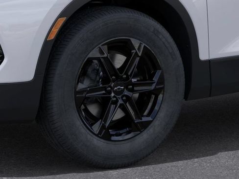 New 2026 Chevrolet Blazer LT w/ Convenience Package FWD image 9