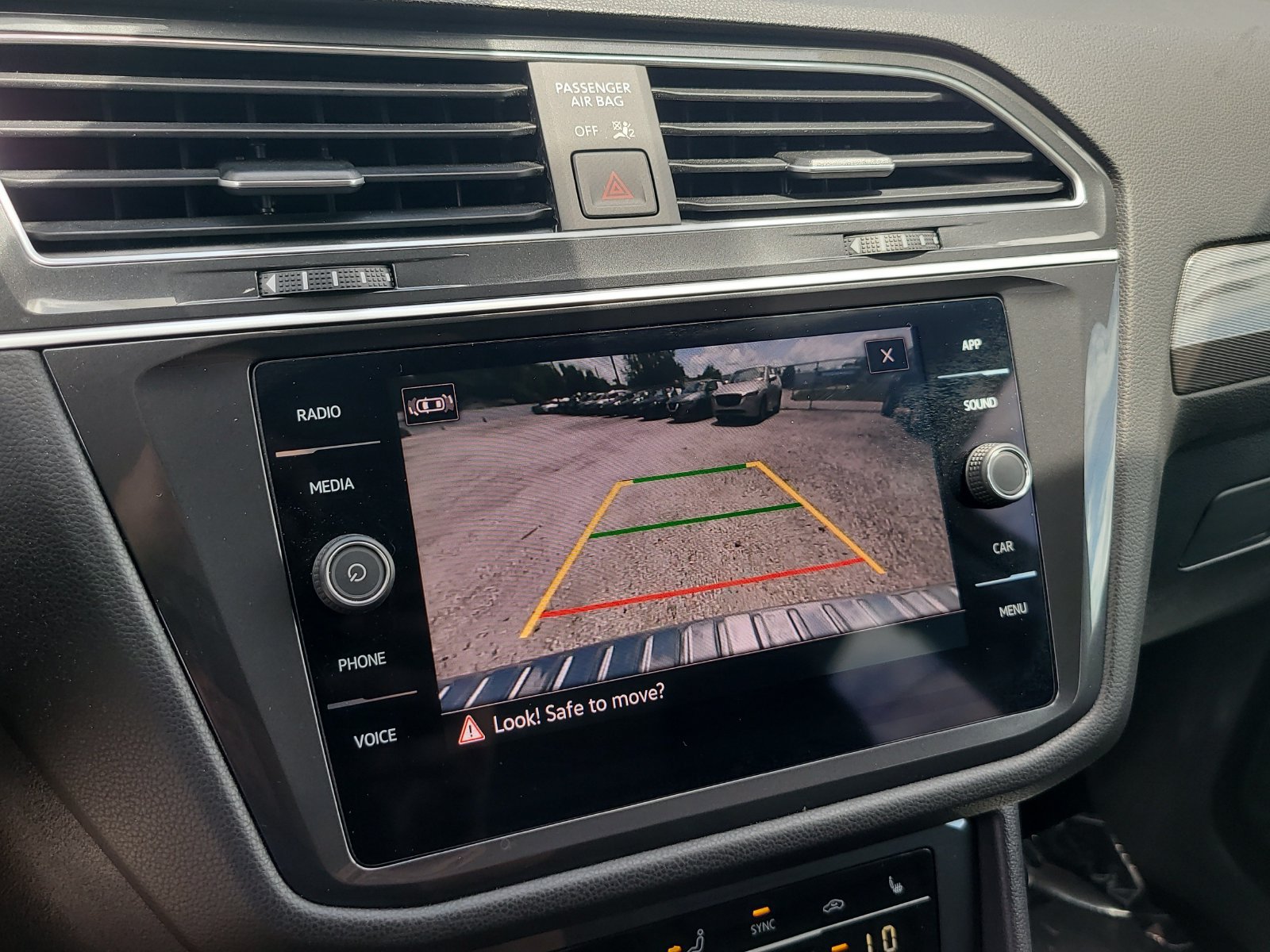 Used 2023 Volkswagen Tiguan SE FWD image 20