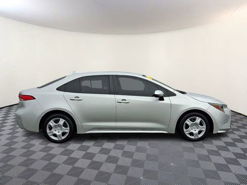 Used 2024 Toyota Corolla LE image 7