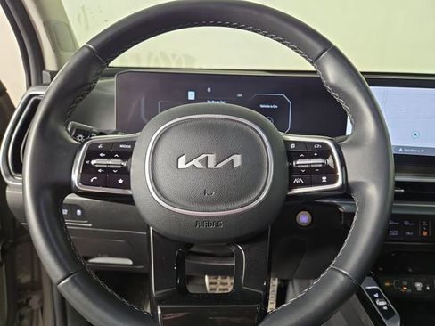 Used 2024 Kia Sorento SX AWD/4WD image 21
