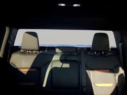 Used 2021 GMC Sierra 1500 AT4 image 42