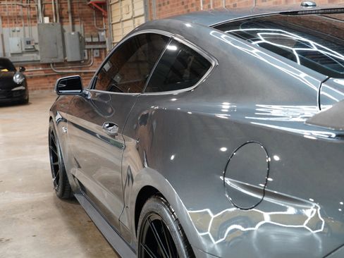 Used 2019 Ford Mustang GT Premium w/ Enhanced Security Package RWD image 20