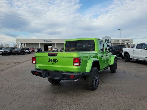 New 2026 Jeep Gladiator Sport AWD/4WD image 6
