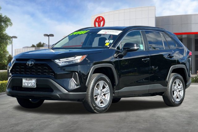 Certified 2022 Toyota RAV4 XLE AWD/4WD image 10