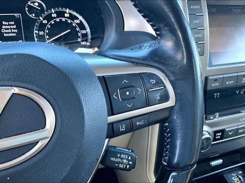 Used 2021 Lexus GX 460 Premium w/ Premium Package image 19