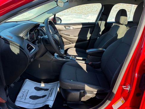 Used 2019 Chevrolet Cruze LS w/ LS Convenience Package image 21
