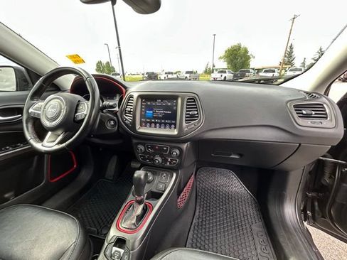 Used 2020 Jeep Compass Trailhawk w/ Safety & Security Group AWD/4WD image 31