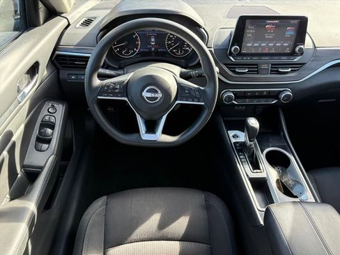 Certified 2024 Nissan Altima 2.5 SV image 23