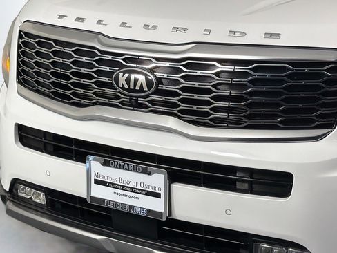 Used 2021 Kia Telluride SX w/ Towing Package FWD image 14