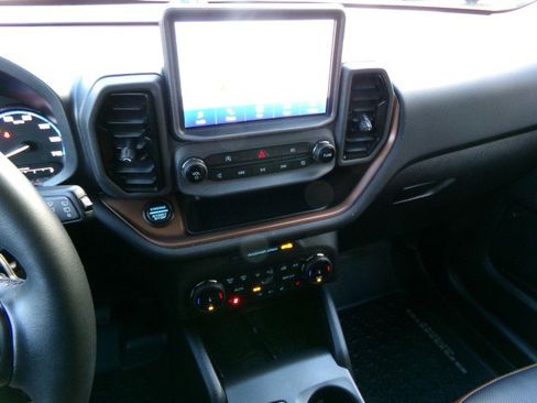 Used 2024 Ford Bronco Sport Badlands w/ Premium Package image 24