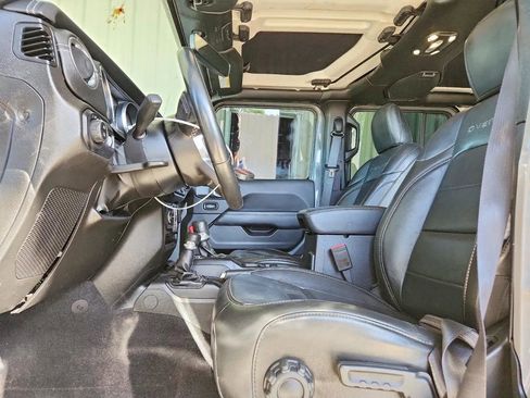Used 2022 Jeep Gladiator Overland w/ Popular Equipment Package AWD/4WD image 7