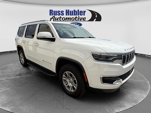 Used 2022 Jeep Wagoneer Series I w/ Convenience Group I AWD/4WD image 9