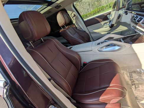 Used 2022 Mercedes-Benz Maybach GLS 600 Maybach GLS 600 image 30