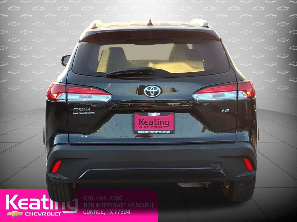Used 2025 Toyota Corolla Cross LE FWD image 8